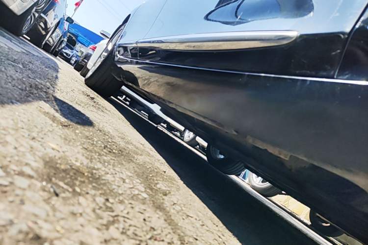 Used Cadillac XTS 2018 28T Elite Edition Right Side Sill