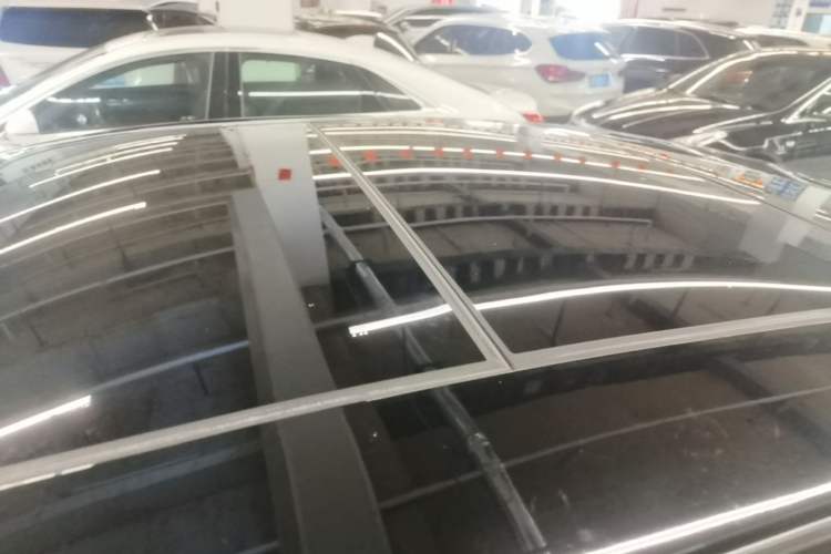 Used Cadillac XTS 2018 28T Elite Edition Roof