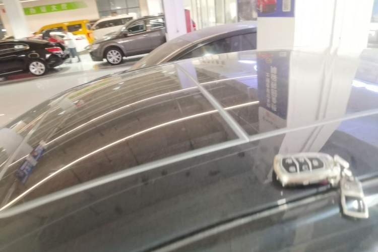 Used Cadillac XTS 2018 28T Elite Edition Roof