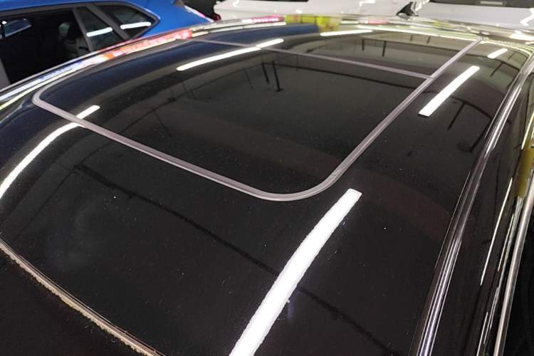 Used Cadillac XTS 2018 28T Elite Edition Roof