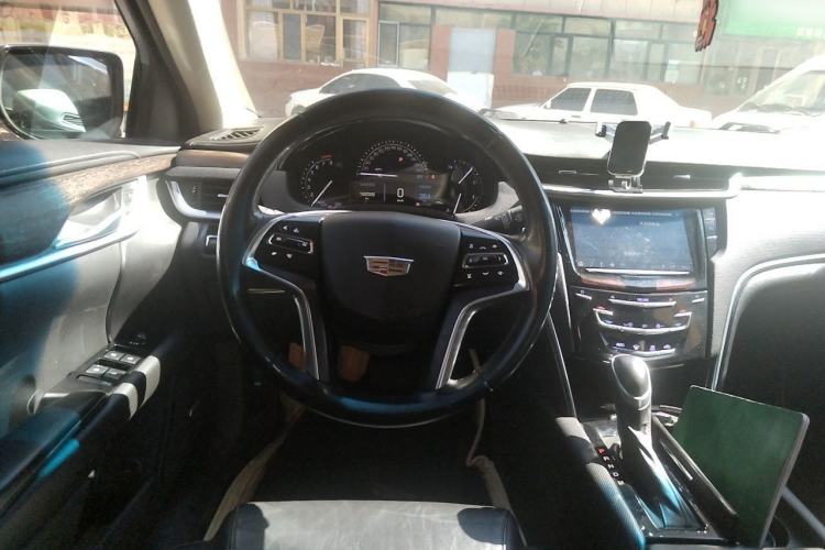 Used Cadillac XTS 2018 28T Elite Edition Steering Wheel