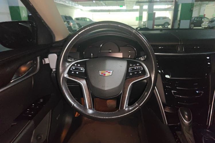 Used Cadillac XTS 2018 28T Elite Edition Steering Wheel