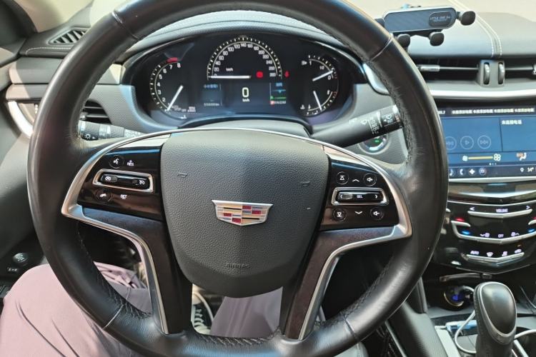 Used Cadillac XTS 2018 28T Tech Edition Steering Wheel