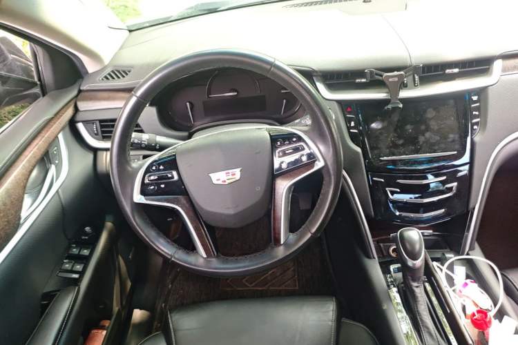 Used Cadillac XTS 2018 28T Elite Edition Steering Wheel