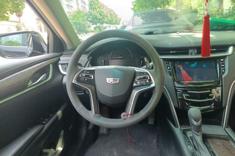 Used Cadillac XTS 2018 28T Elite Edition Steering Wheel