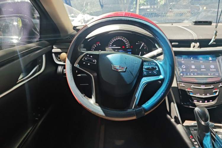 Used Cadillac XTS 2018 28T Tech Edition Steering Wheel