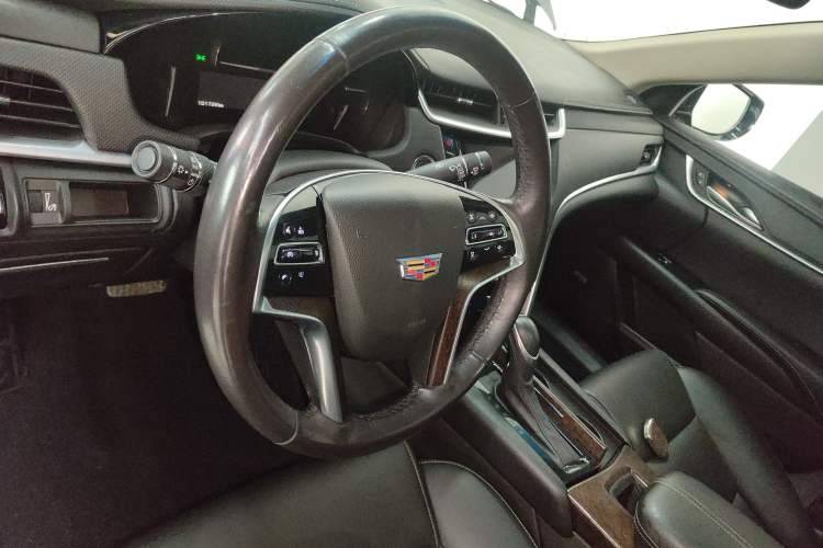 Used Cadillac XTS 2018 28T Tech Edition Steering Wheel