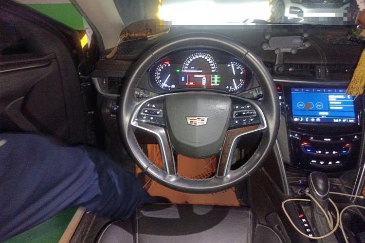 Used Cadillac XTS 2018 28T Elite Edition Steering Wheel