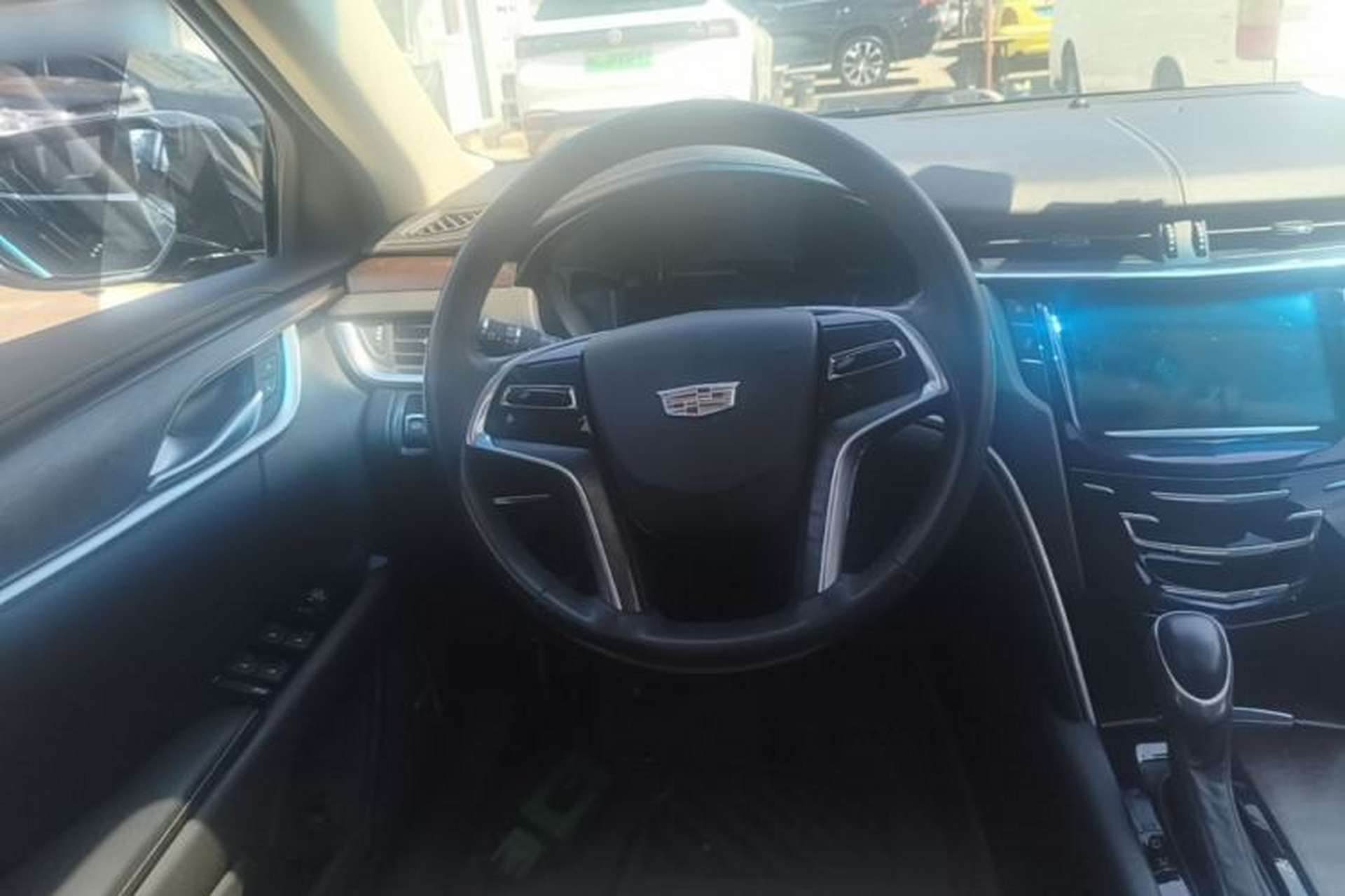 Used Cadillac XTS 2018 28T Elite Edition Steering Wheel