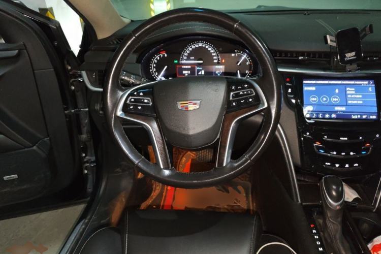 Used Cadillac XTS 2018 28T Tech Edition Steering Wheel