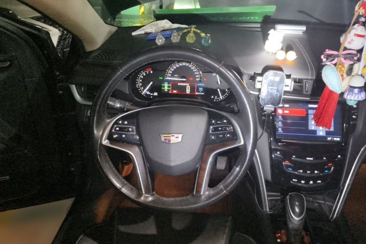 Used Cadillac XTS 2018 28T Elite Edition Steering Wheel