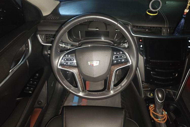 Used Cadillac XTS 2018 28T Tech Edition Steering Wheel