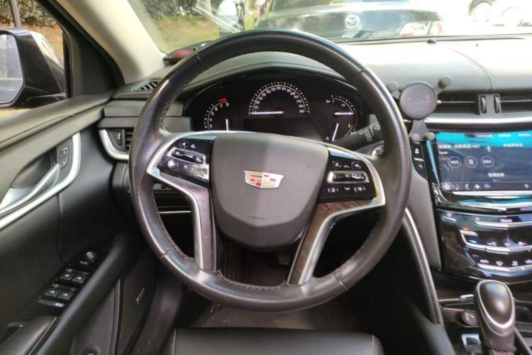 Used Cadillac XTS 2018 28T Tech Edition Steering Wheel