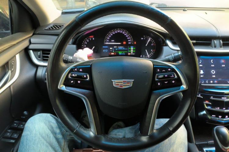 Used Cadillac XTS 2018 28T Tech Edition Steering Wheel