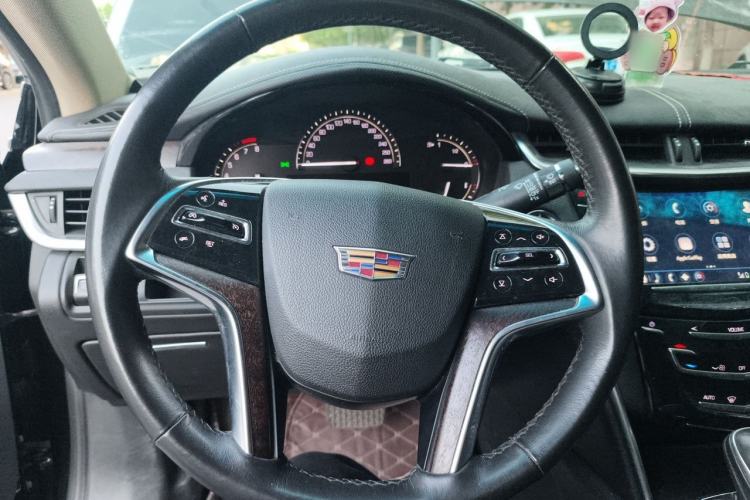 Used Cadillac XTS 2018 28T Elite Edition Steering Wheel