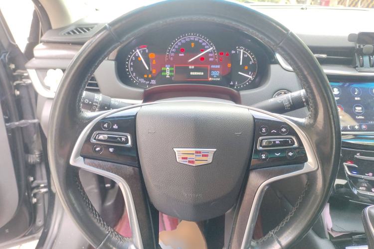 Used Cadillac XTS 2018 28T Elite Edition Steering Wheel