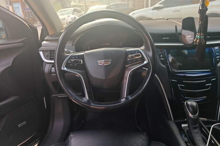 Used Cadillac XTS 2018 28T Elite Edition Steering Wheel