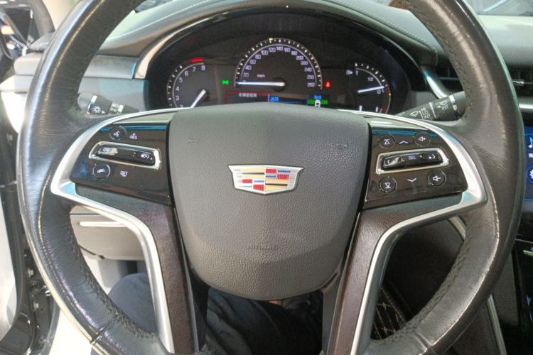Used Cadillac XTS 2018 28T Elite Edition Steering Wheel