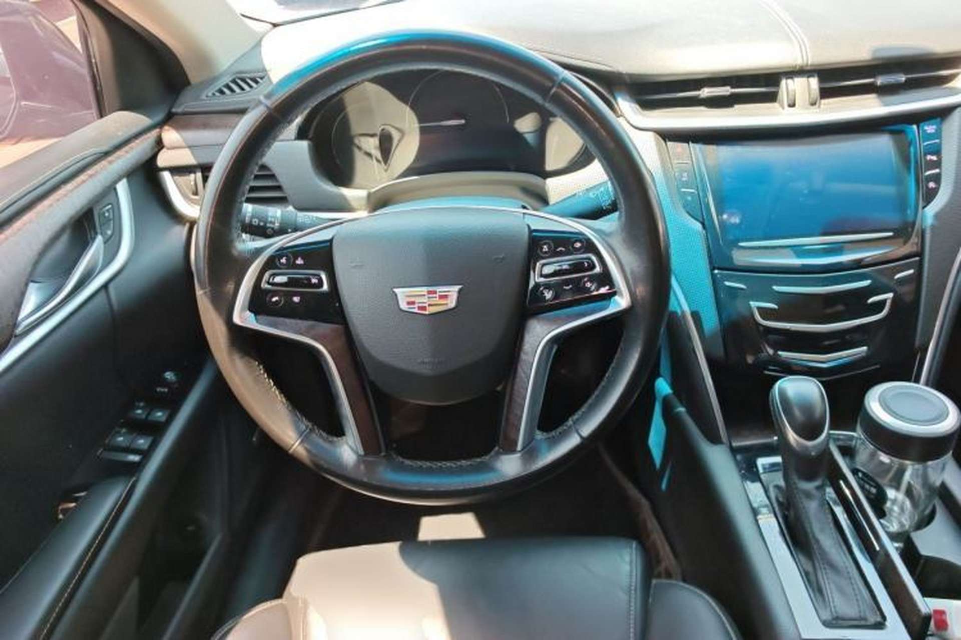 Used Cadillac XTS 2018 28T Elite Edition Steering Wheel