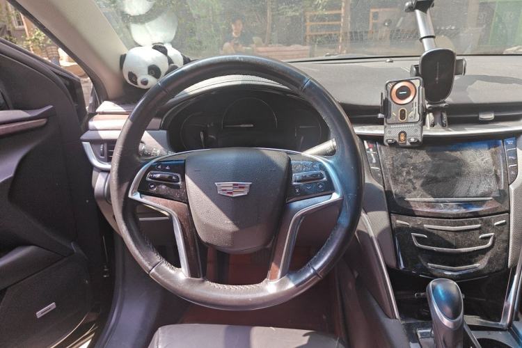Used Cadillac XTS 2018 28T Elite Edition Steering Wheel
