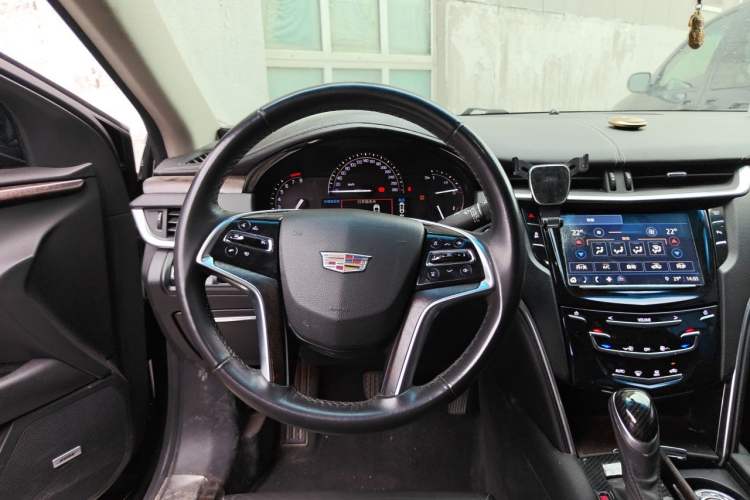 Used Cadillac XTS 2018 28T Elite Edition Steering Wheel
