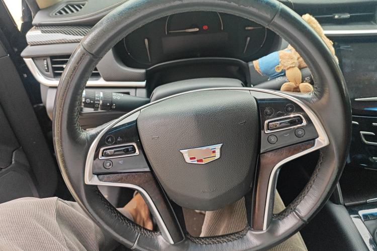 Used Cadillac XTS 2018 28T Elite Edition Steering Wheel