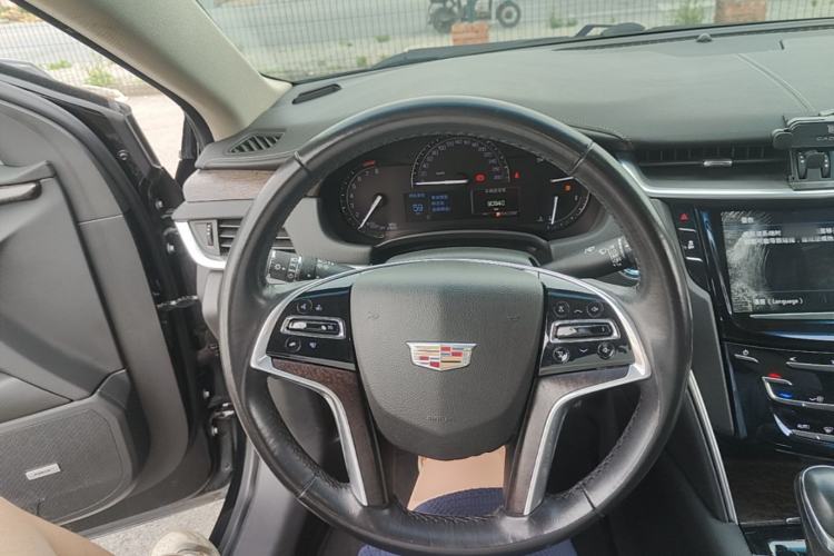 Used Cadillac XTS 2018 28T Elite Edition Steering Wheel