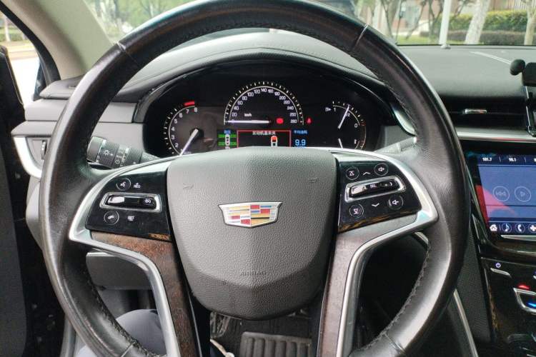 Used Cadillac XTS 2018 28T Tech Edition Steering Wheel