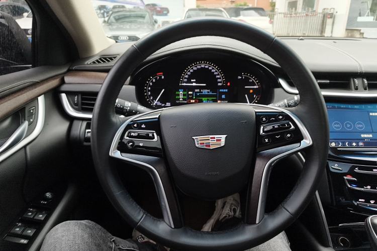 Used Cadillac XTS 2018 28T Elite Edition Steering Wheel