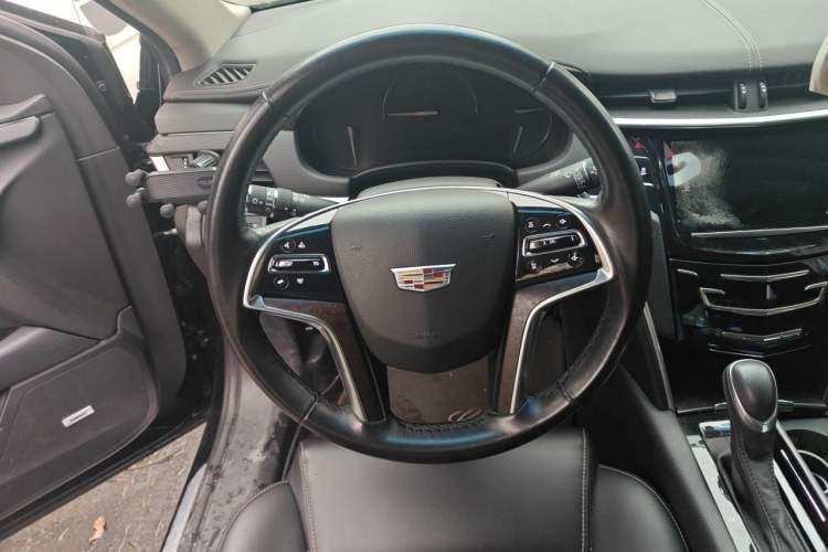 Used Cadillac XTS 2018 28T Tech Edition Steering Wheel