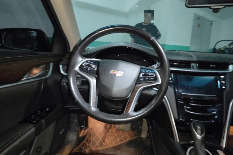 Used Cadillac XTS 2018 28T Elite Edition Steering Wheel