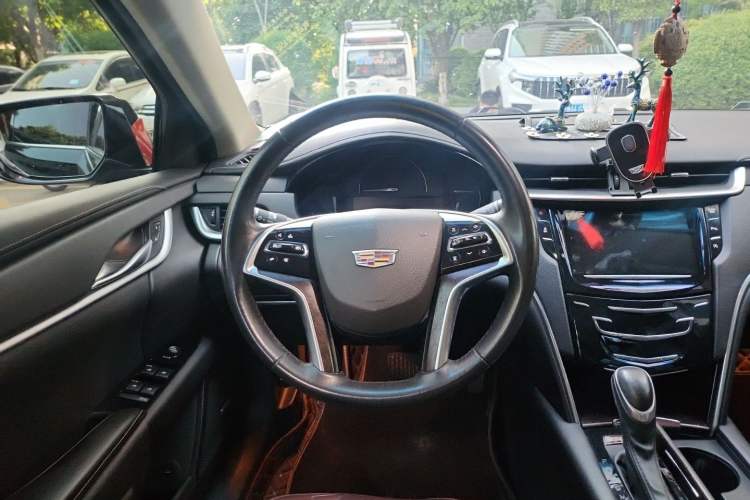 Used Cadillac XTS 2018 28T Tech Edition Steering Wheel