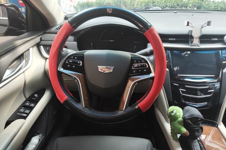 Used Cadillac XTS 2018 28T Tech Edition Steering Wheel