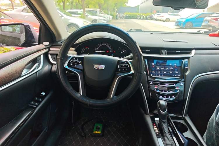 Used Cadillac XTS 2018 28T Elite Edition Steering Wheel