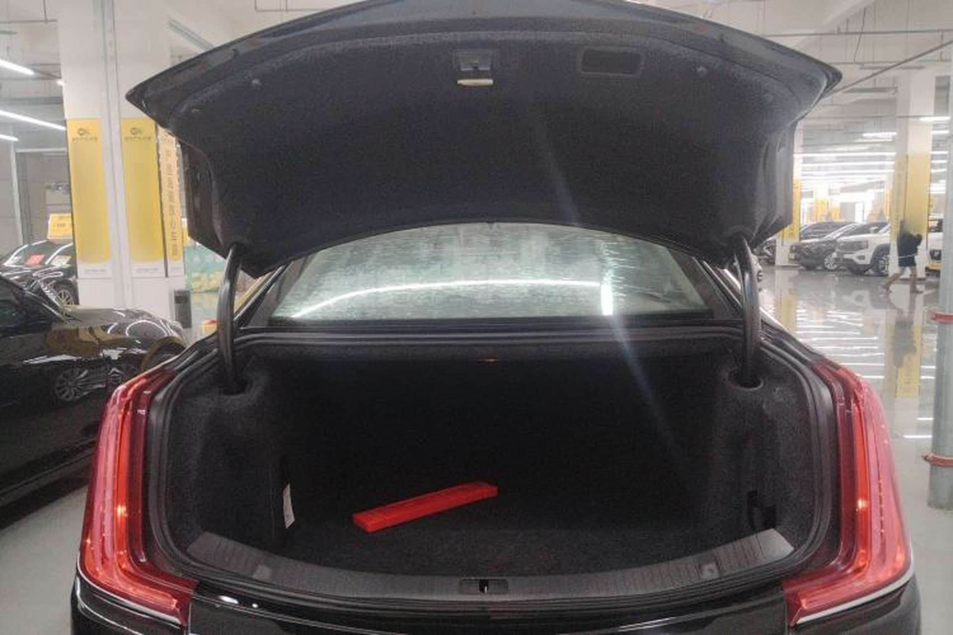 Used Cadillac XTS 2018 28T Tech Edition Trunk