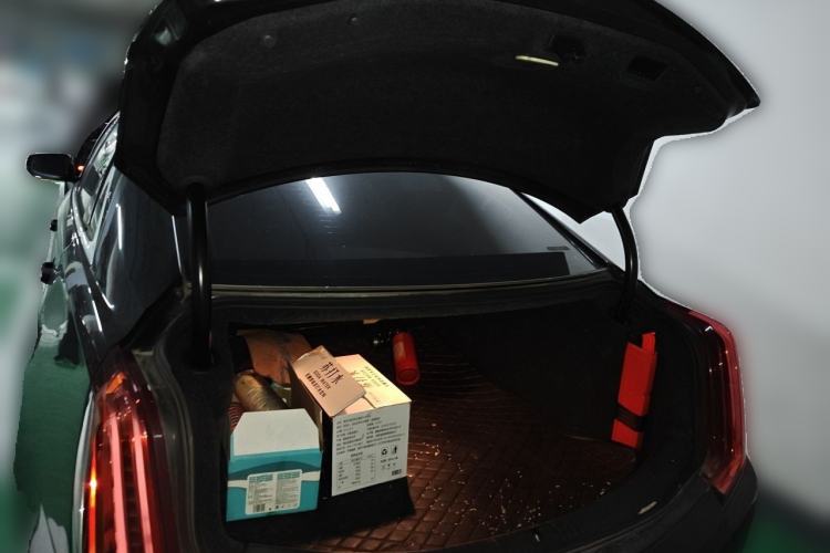 Used Cadillac XTS 2018 28T Elite Edition Trunk