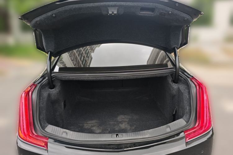 Used Cadillac XTS 2018 28T Elite Edition Trunk