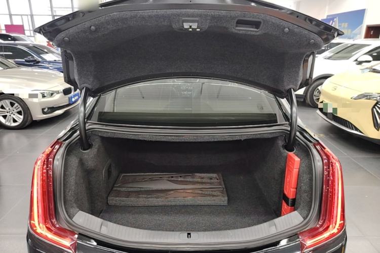 Used Cadillac XTS 2018 28T Tech Edition Trunk