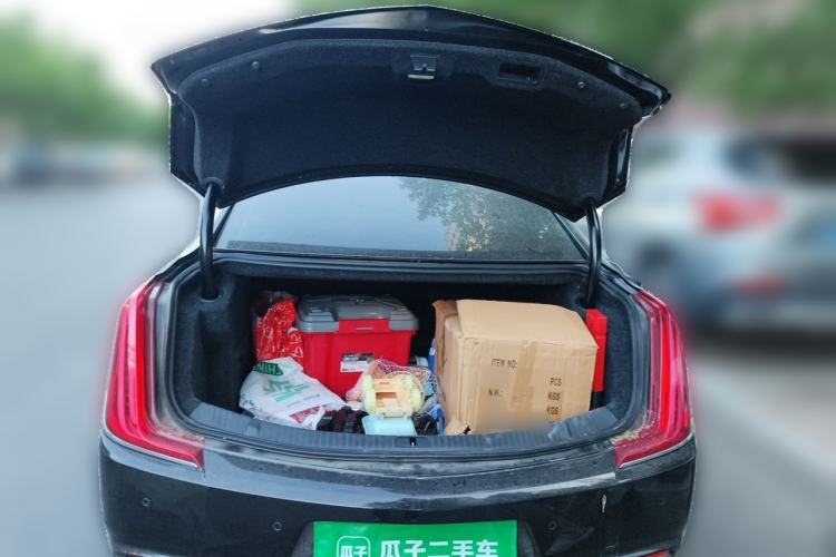 Used Cadillac XTS 2018 28T Elite Edition Trunk