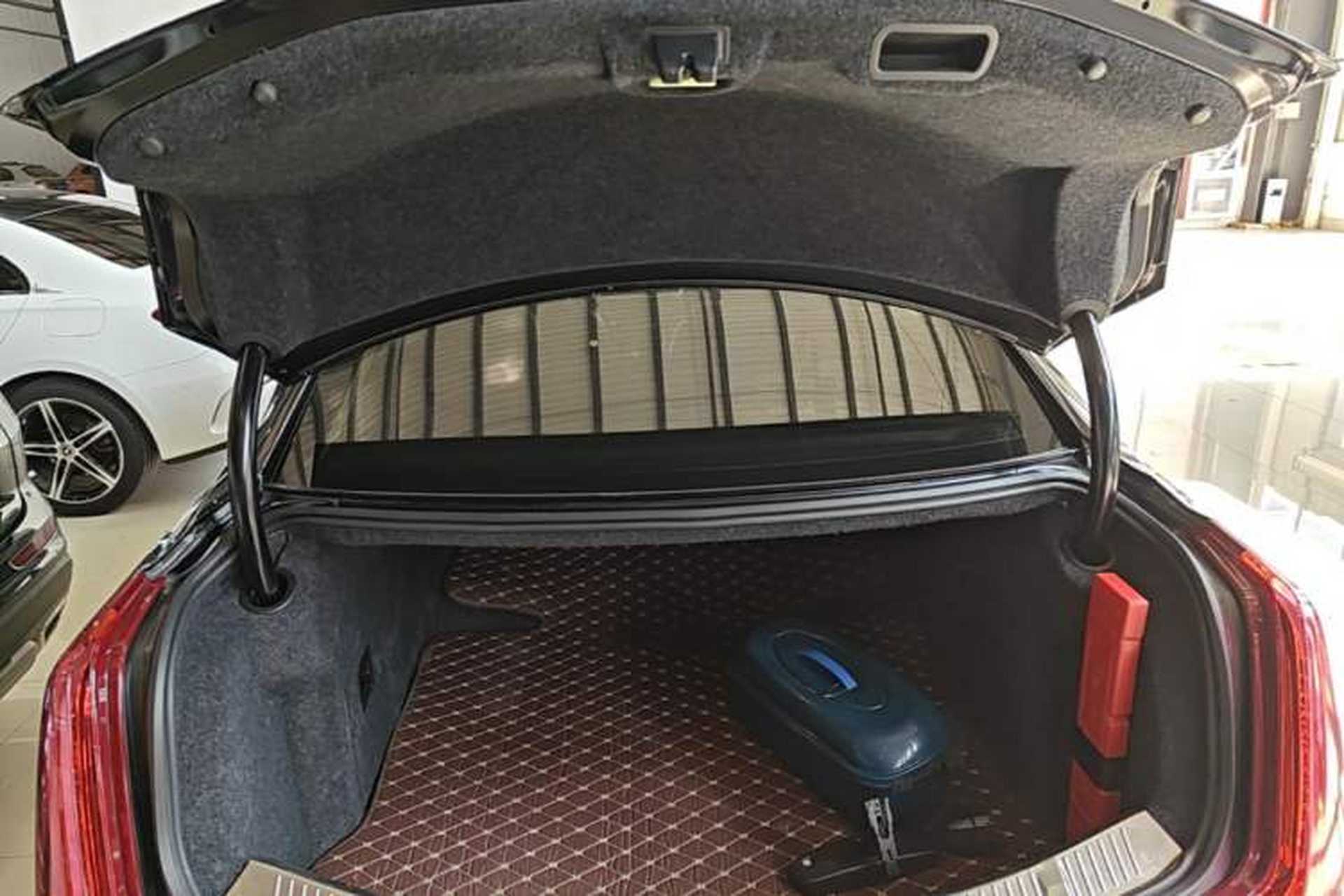 Used Cadillac XTS 2018 28T Elite Edition Trunk