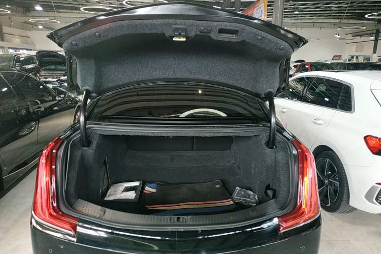 Used Cadillac XTS 2018 28T Tech Edition Trunk