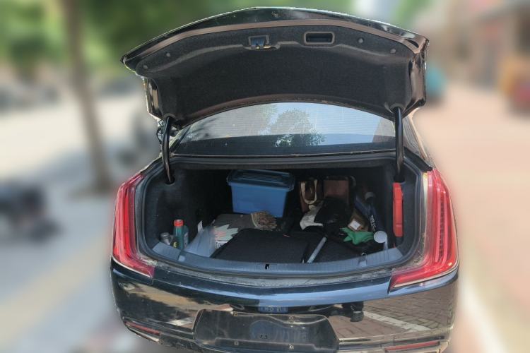 Used Cadillac XTS 2018 28T Luxury Edition Trunk