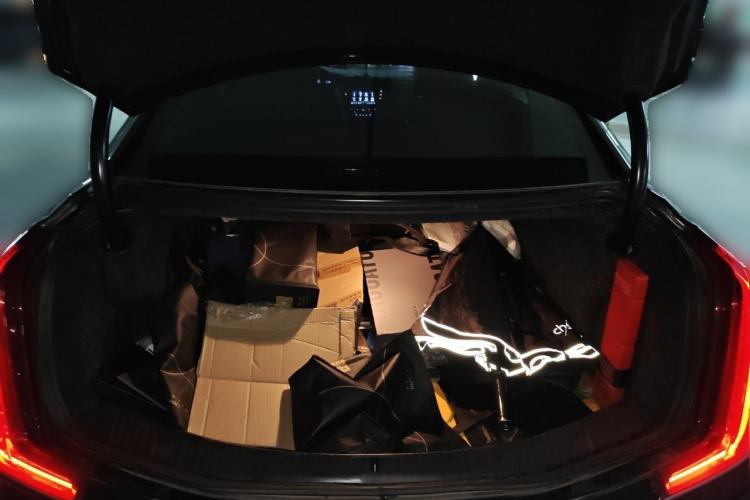 Used Cadillac XTS 2018 28T Elite Edition Trunk