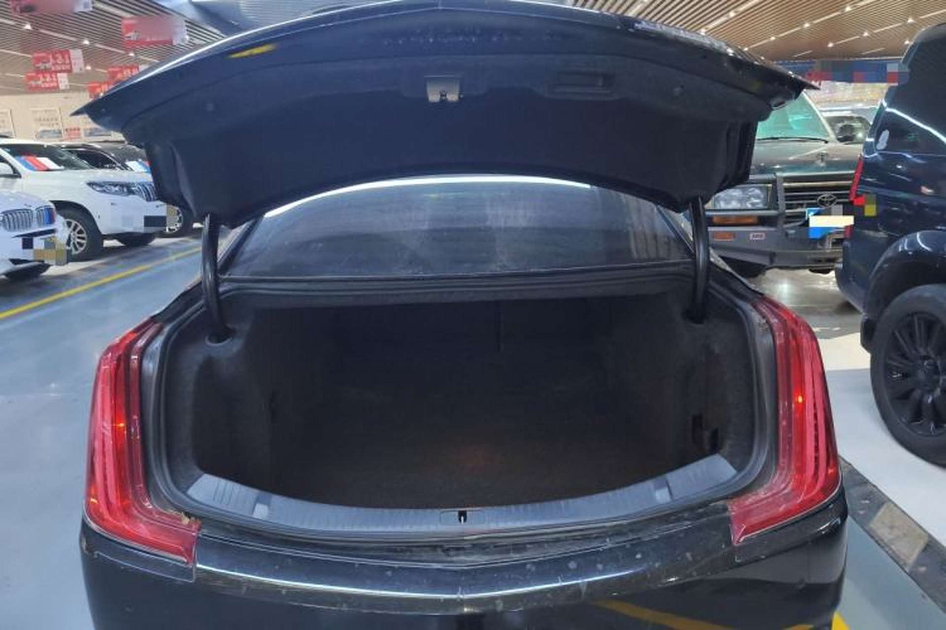 Used Cadillac XTS 2018 28T Tech Edition Trunk