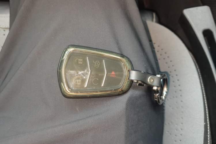 Used Cadillac XTS 2018 28T Elite Edition Vehicle Key