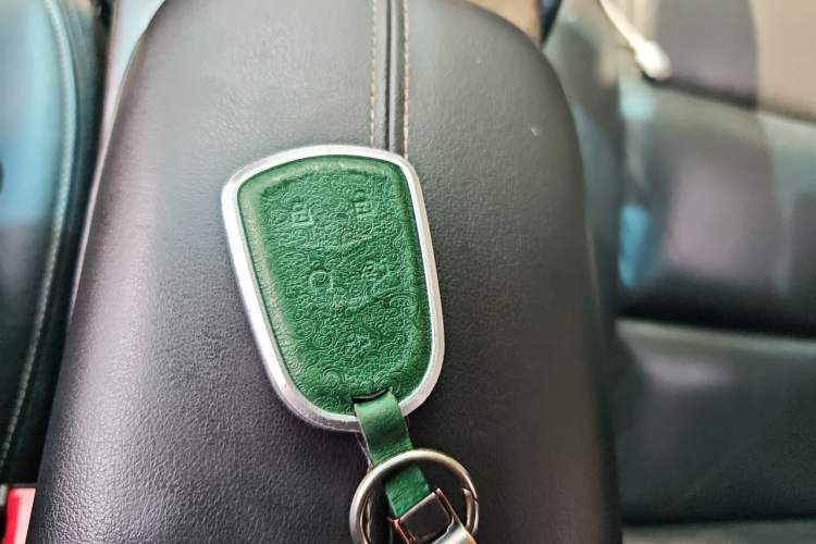Used Cadillac XTS 2018 28T Elite Edition Vehicle Key