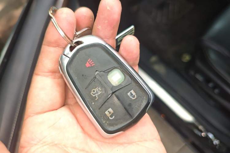 Used Cadillac XTS 2018 28T Elite Edition Vehicle Key