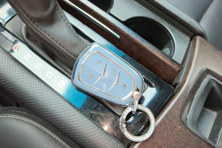 Used Cadillac XTS 2018 28T Elite Edition Vehicle Key