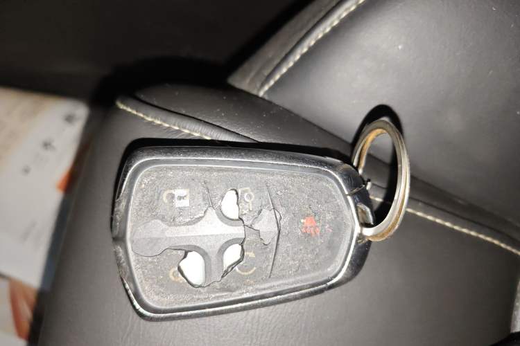 Used Cadillac XTS 2018 28T Elite Edition Vehicle Key