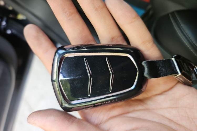 Used Cadillac XTS 2018 28T Tech Edition Vehicle Key